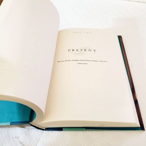 The Reef by Nora Roberts - Picture 6 of 7